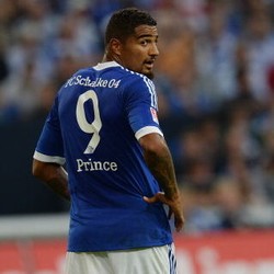 Boateng Datang, Schalke Menang