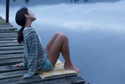 Gejala Cemas Anda Kambuh? Menyendiri Dulu Saja