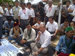 Demo Pemadaman Bergilir, Mahasiswa Adu Mulut dengan Manajer PLN Riau