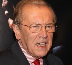 Jurnalis Senior David Frost Meninggal Dunia karena Serangan Jantung