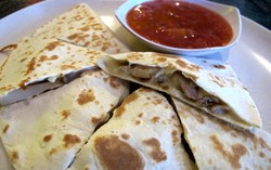 Taco Express: Delicioso! Taco Beef Renyah dengan Siraman Saus Salsa Segar