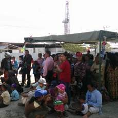 Tuntut Kompensasi, Warga Duduki Pintu Masuk Lokasi Pengeboran PetroChina