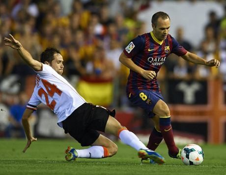 Iniesta Sebut Barcelona Belum Optimal