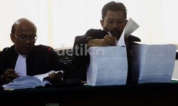Rekor Berkas Tuntutan 3.000 Halaman yang Bikin Ngantuk