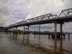 Jembatan Kapuas Ditabrak Kapal Lagi, Pekerja dan Warga Berhamburan