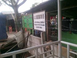 Hadang Penggusuran, Warga Ria Rio di Lahan Adam Malik Pasang Kawat Berduri