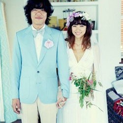 Lee Hyori Bagikan Foto Pernikahan dengan Lee Sang Hoon