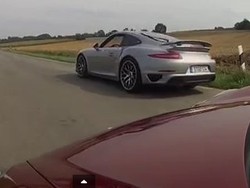 Porsche 911 Turbo S Vs McLaren MP4-12C, Siapa Paling Cepat?