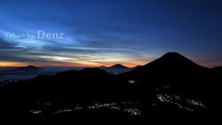 Sunrise Emas di Dieng, Negeri di Atas Awan
