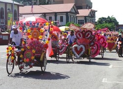 HUT Kemerdekaan Malaysia, Tak Kalah Meriah dengan Indonesia