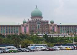 Putrajaya, Kota Muslim dengan Bangunan Keren di Malaysia