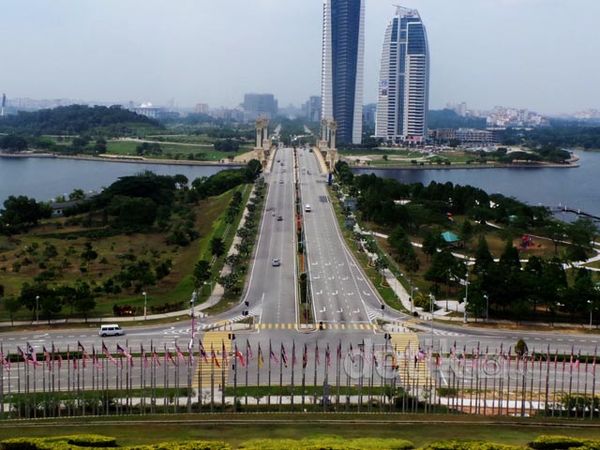 Putrajaya, Kota Futuristik di Malaysia