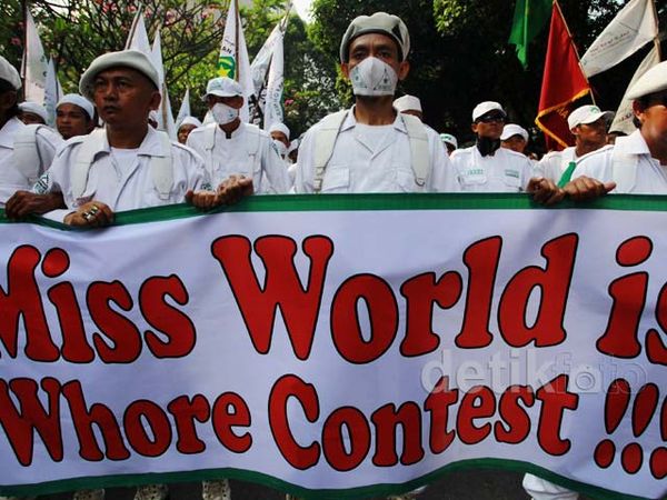 Massa FUI Tolak Miss World