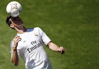 Bale didatangkan dari Tottenham Hotspur dengan nilai transfer yang diduga mencapai 100 juta euro hingga menjadikan Bale sebagai pemain termahal di dunia. REUTERS/Sergio Perez.