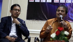 Hal itu disampaikan oleh Menpora Roy Suryo yang didampingi oleh Sekjen PSSI Djoko Driyono di Jakarta, Selasa (03/09).