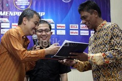 Turnamen itu akan dibagi dua grup. Laskar Wong Kito, julukan Sriwijaya akan tergabung dalam Grup A bersama tiga tim lainnya, Persib Bandung, Timnas U-23 Malaysia, dan klub asal Australia, Central Coast Mariners (juara A-League/Liga Australia). Grup B akan dihuni Arema Indonesia (LSI), Persesam Madura (LSI), Loyola Meralco Sparks FC, dan Mitra Kukar (LSI).