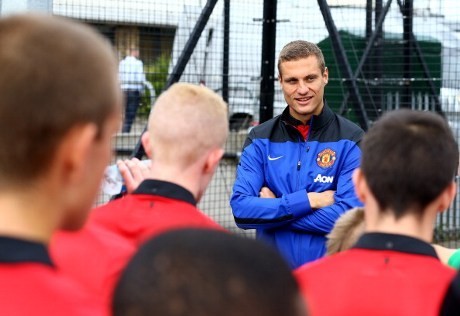 Vidic Tidak Khawatir, tapi MU Memang Harus Memperbaiki Diri