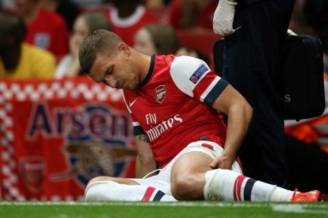 Cedera Lebih Parah, Podolski Menepi 3 Bulan