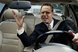 Dengarkan Musik Mellow Saat Menyetir Bisa Turunkan Risiko Kecelakaan