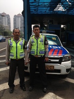 Kisah Dua Polisi Selamatkan Pria yang Sakit Jantung di Tol Tanjung Duren