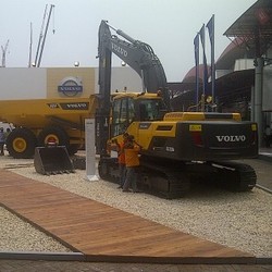 Ini Dia Pemasok Alat Berat Impor Terbesar di Indonesia