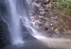 Air Terjun Tirtosari di Jatim, Konon Bikin Tambah Cantik
