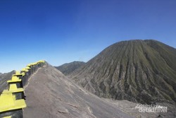 Kehabisan Kata-kata di Bromo