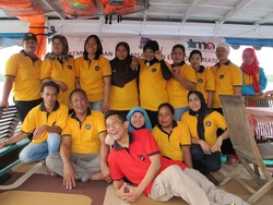 Kisah Para Ibu Jago Masak di Perahu Klotok Tanjung Puting