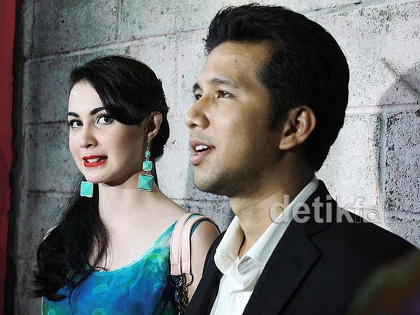 Arumi Bachsin dan Emil Ingin Bulan Madu ke Amerika