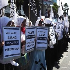 HTI Gelorakan Penolakan Miss World