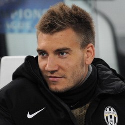 Tak Jadi Tinggalkan Arsenal, Bendtner Kecewa