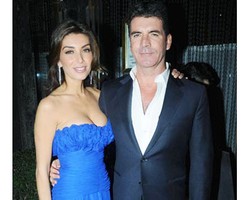 Foto: Perjalanan Cinta Simon Cowell dari Model Hingga Hamili Istri Orang