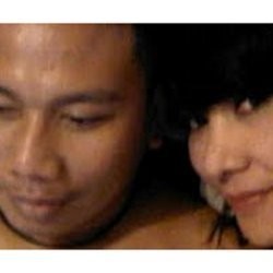 Foto Mesra Ade Nurul dan Vicky Beredar, Ibunda Vicky: Sudah Biasa