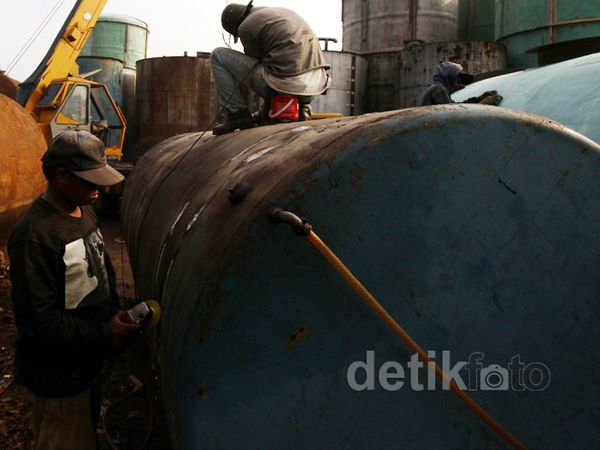 Bisnis Jual Beli Tangki Bekas
