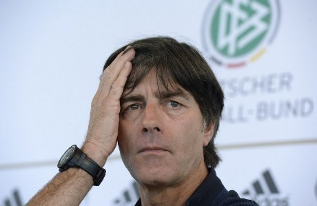 Loew Tuntut Perbaikan dari Lini Belakang Jerman