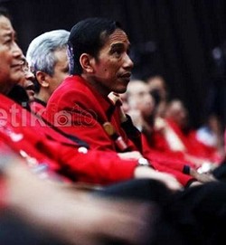 Tangis Haru Satgas PDIP yang Baru Pertama Kali Bertemu Jokowi