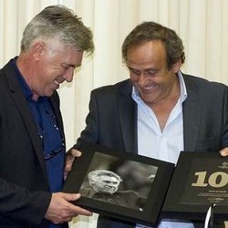 Fergie, Wenger, dan Ancelotti Dapat Penghargaan Spesial dari UEFA