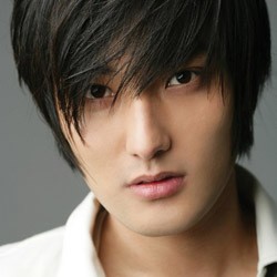 5 Penyanyi KPop Kelahiran 79 yang Masih Eksis