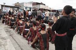 Jelang Festival Danau Toba, Digelar Ritual Pelepasan Perahu