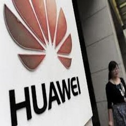 Huawei: Kami Tak Minat Beli BlackBerry