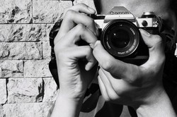 Menjepret Laba Di Bisnis Kamera