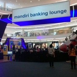 Bank Mandiri Buka Banking Lounge di Mal