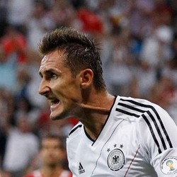 Sudah 68 Gol, Klose Samai Gerd Mueller