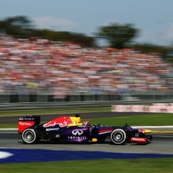 Vettel Pole, Red Bull Start 1-2