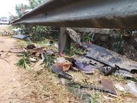 Polisi Olah TKP Tabrakan Beruntun Di Tol Jagorawi