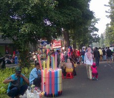 PKL dan Hewan Peliharaan Kembali Menjamur di Car Free Day Dago