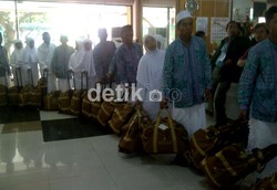 Jamaah Haji Asal Jakarta Masuk Asrama Pondok Gede