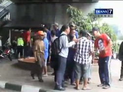 Kopaja Tabrak 5 Pengendara Motor