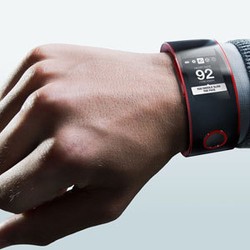 Nissan Ikut Bikin Jam Tangan Pintar