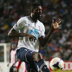 Bahagia di Spurs, Adebayor Pede Bisa Jadi Pilihan Utama